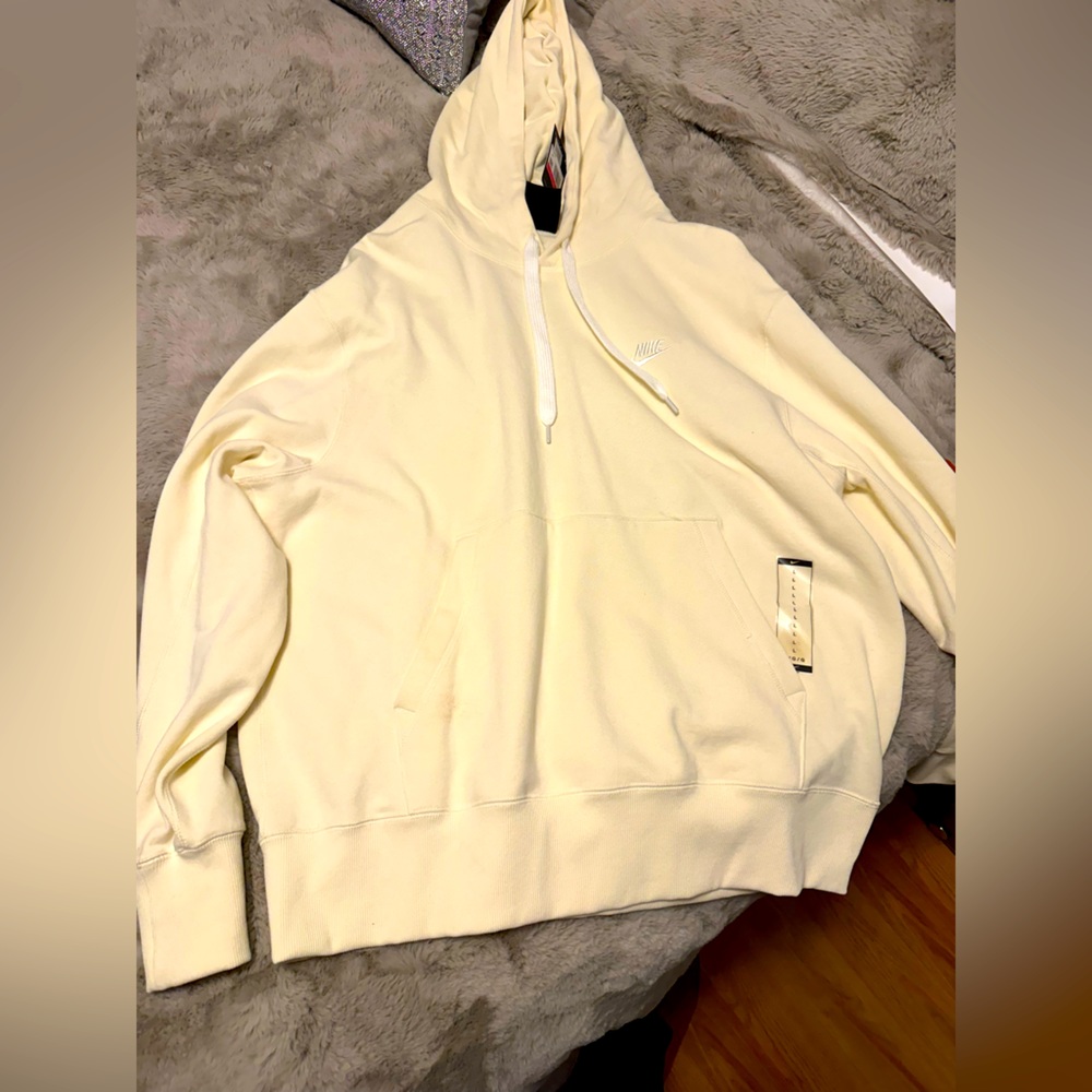 NWT - NIKE MENS L CREAM COLOR HEAVY HOODED SWEATSHIRT